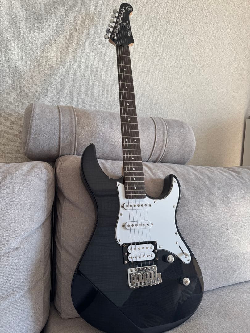 ゆ*ん様 YAMAHA Pacifica PAC212VFM ほぼ未使用 YAMAHA（ヤマハ） YAMAHA PACIFICA PAC212VFM TBS (クリップチューナー