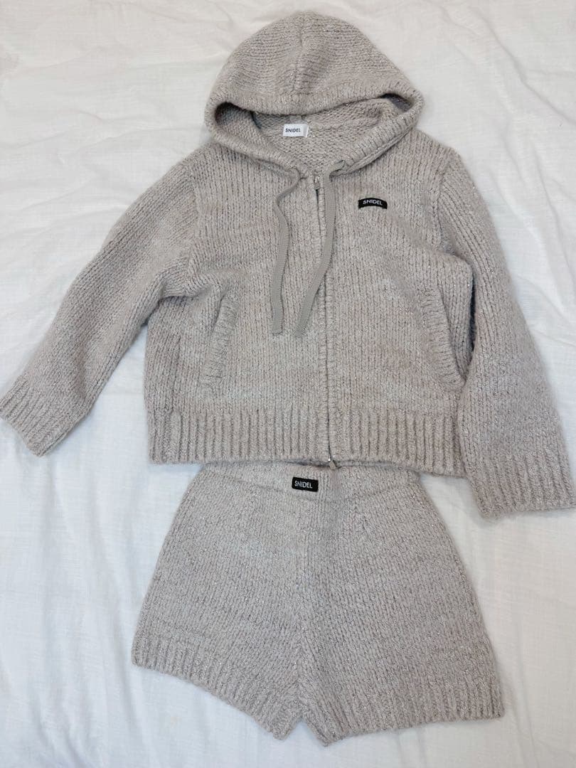 SNIDEL完売色ロービングニットフーディーセットアップ アイボリー スナイデル