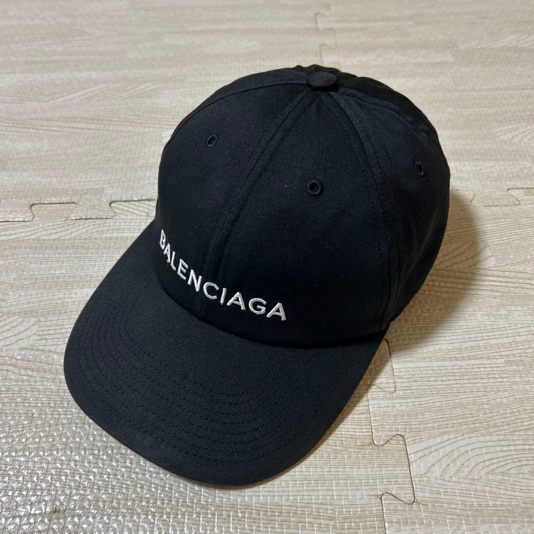 BALENCIAGA CAP ブラック　L58