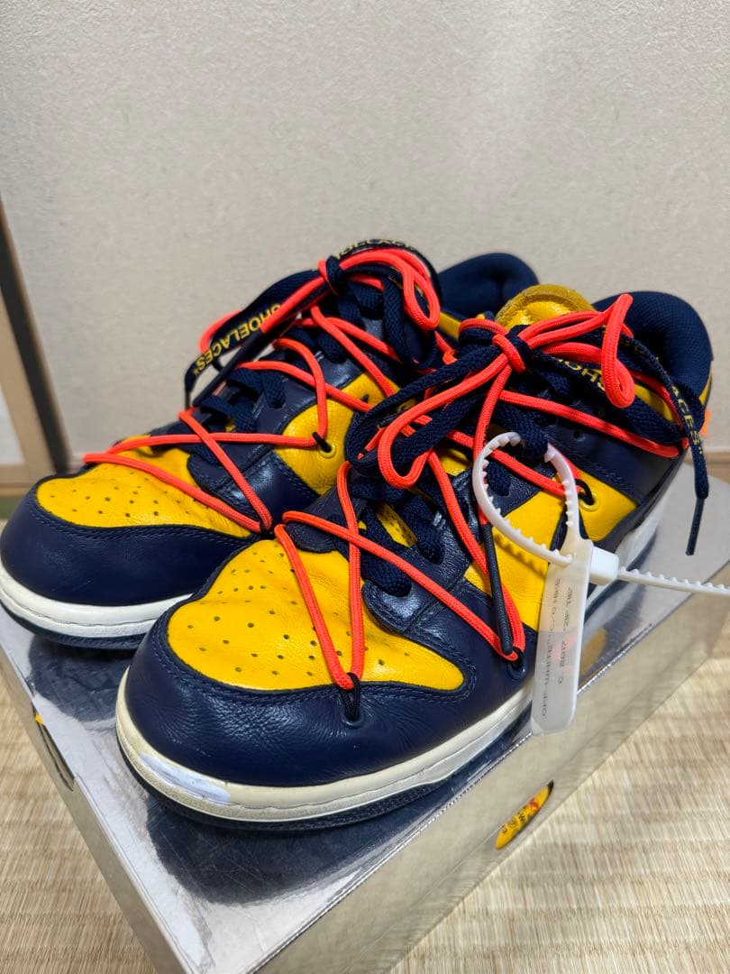 か*い様 NIKE DUNK LOW OFF WHITE スニーカー　美品