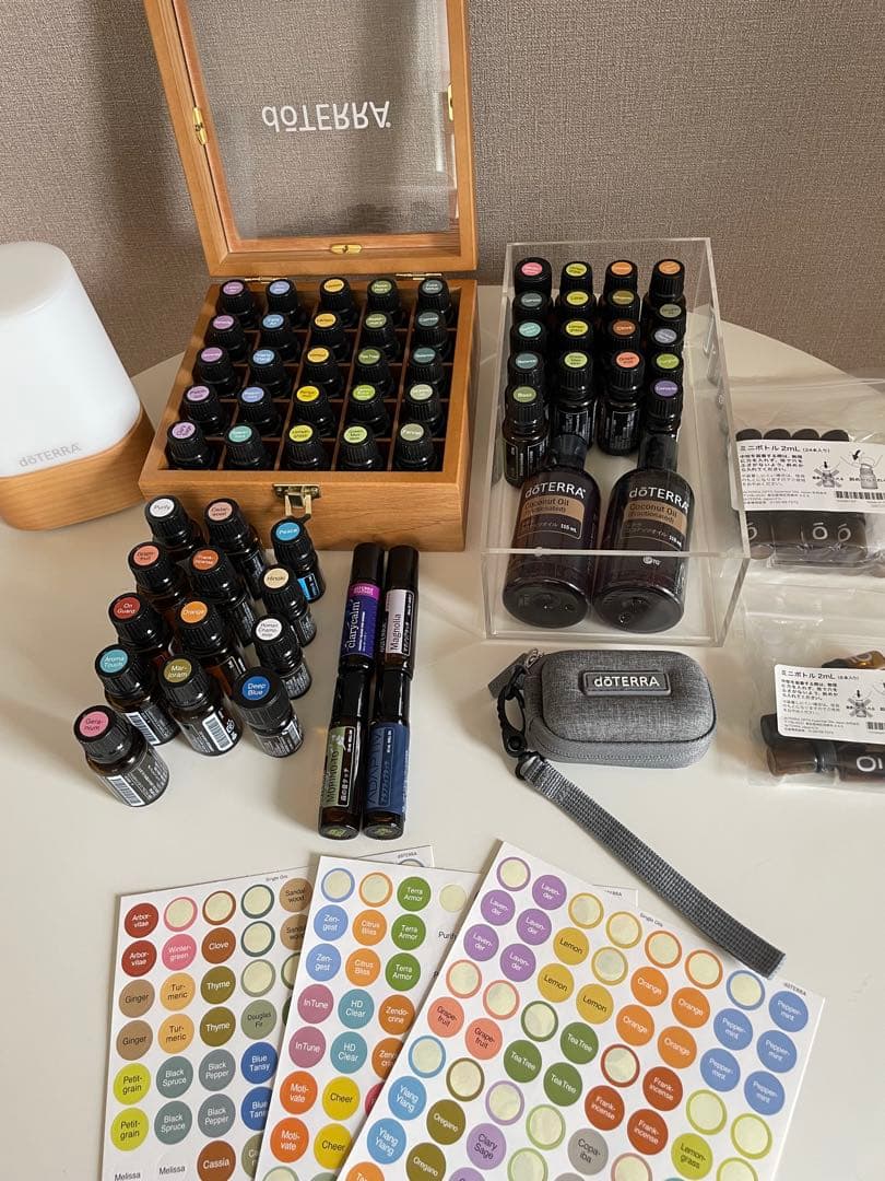 doTERRA エッセンシャルオイル56本 　　写真全て100点セット