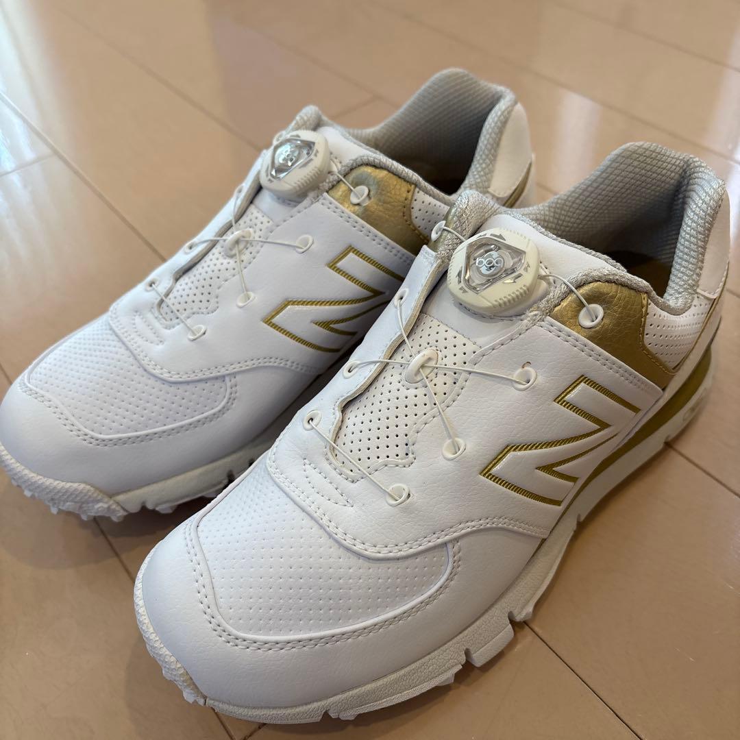 New Balance 574 ホワイト/ゴールド ゴルフシューズ New Balance（ニューバランス） ゴルフシューズ 白×ゴールド MGS574G2