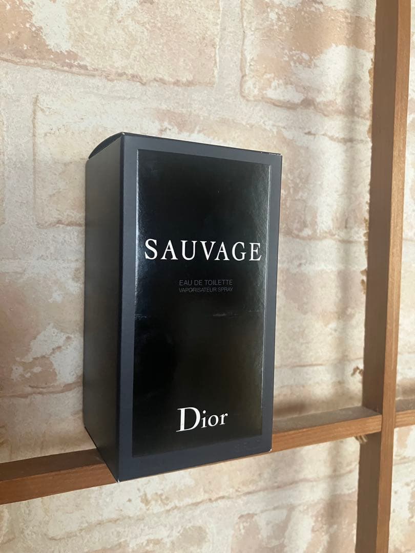 香水(男性用) Dior SAUVAGE Eau de Toilette 60ml
