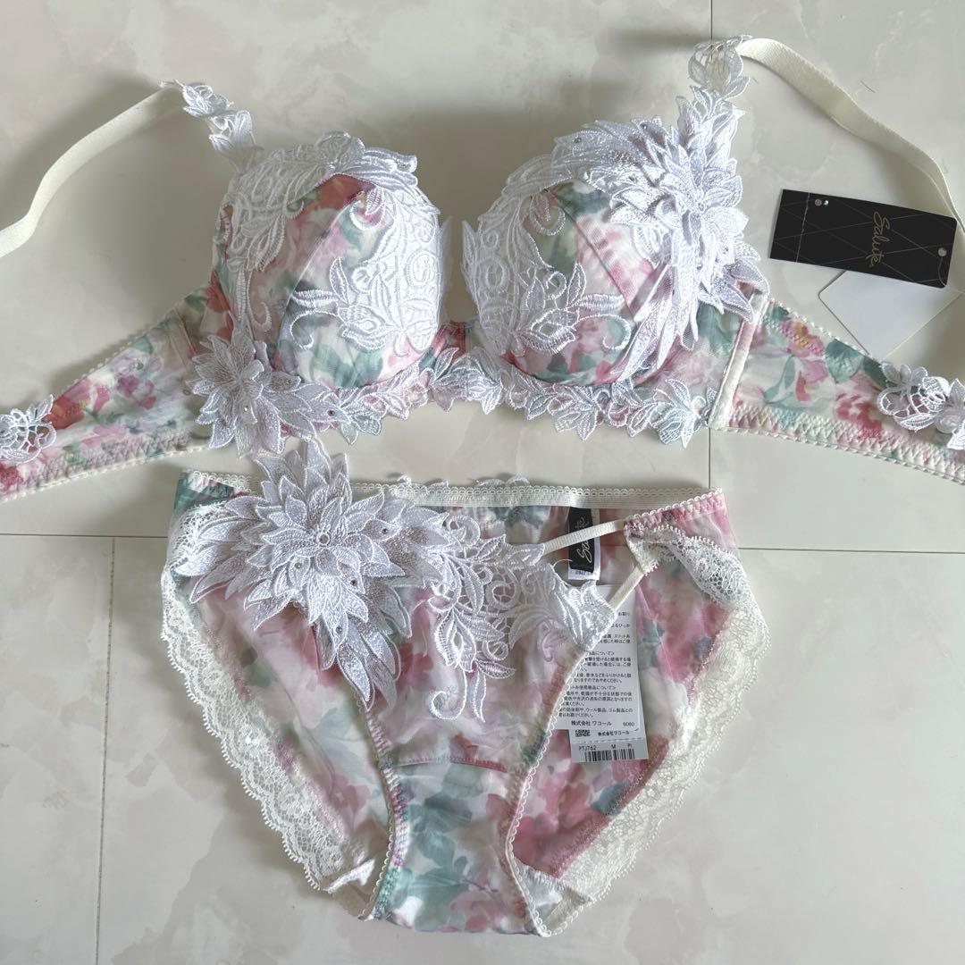 専用！☆ワコール サルート D70・M☆62G ワコール サルート 80G ショーツ PTJ780 M・L ハイレッグ ノーマル