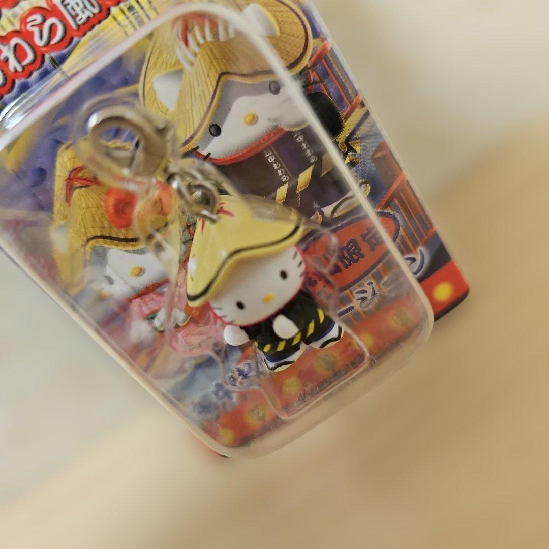 ご当地キティ】ハローキティ 富山限定 「越中おわら」 ファスナー