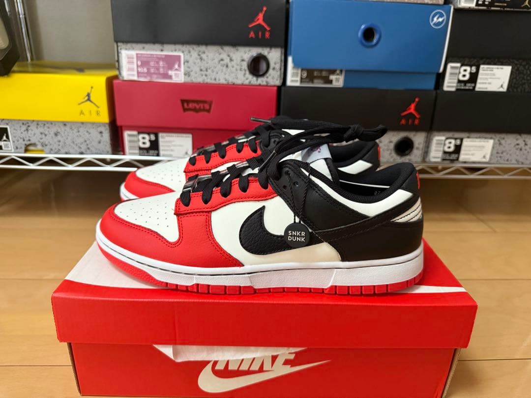 靴 nike dunk low emb