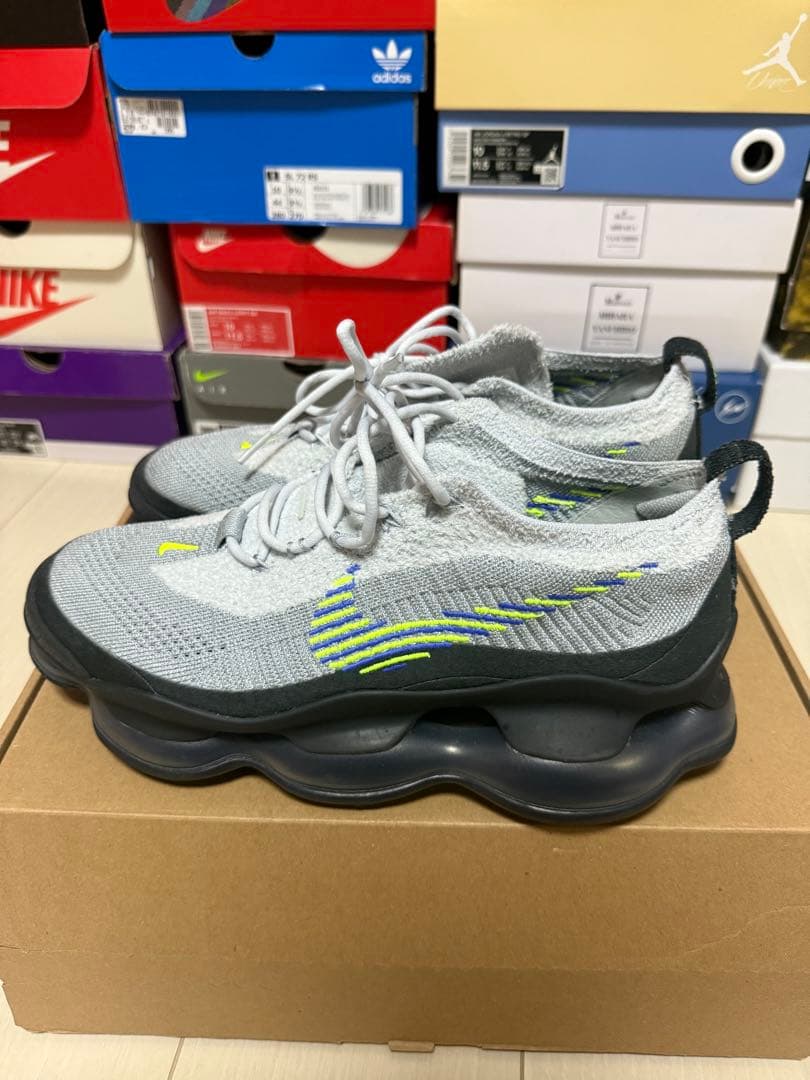 靴 Nike Air Max Scorpion \