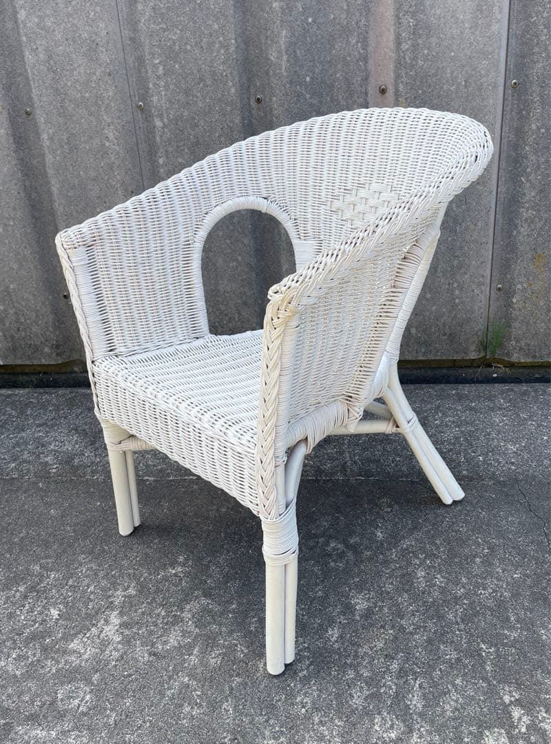 ニトリ/ラタン/ラタン家具/籐家具/ラタンチェア/アームチェア/ホワイト/廃盤品