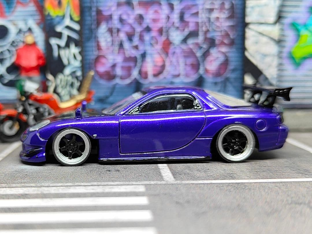 トミカ改造 マツダ RX7 雨宮仕様 フルエアロ 紫 深リムホットウィール