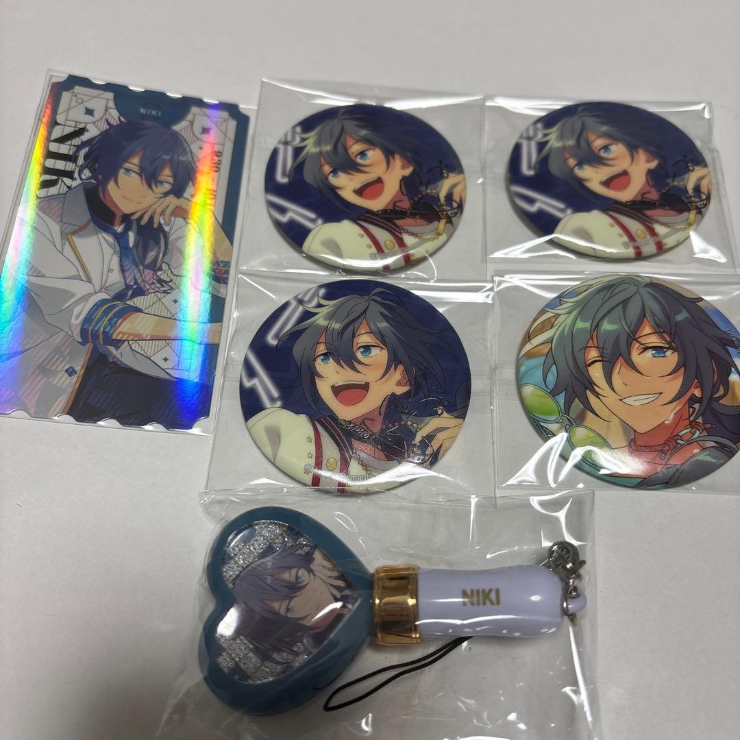 あんスタ 椎名ニキ グッズまとめ売り 【缶バッジミニペンラチケット風