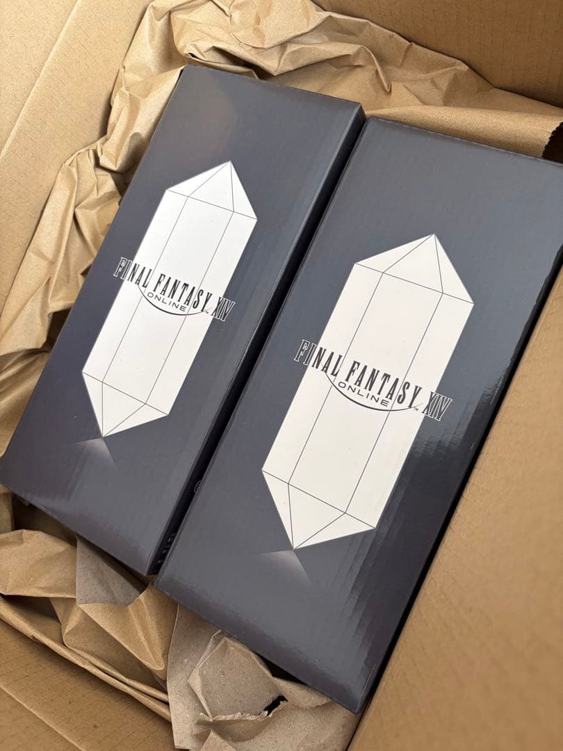 FINAL FANTASY XIV LEDライト　光のクリスタル　2個セット