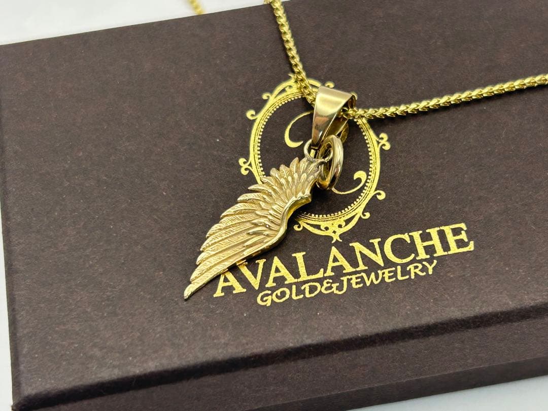 アヴァランチ AVALANCHE 10K フェザー ペンダントトップ