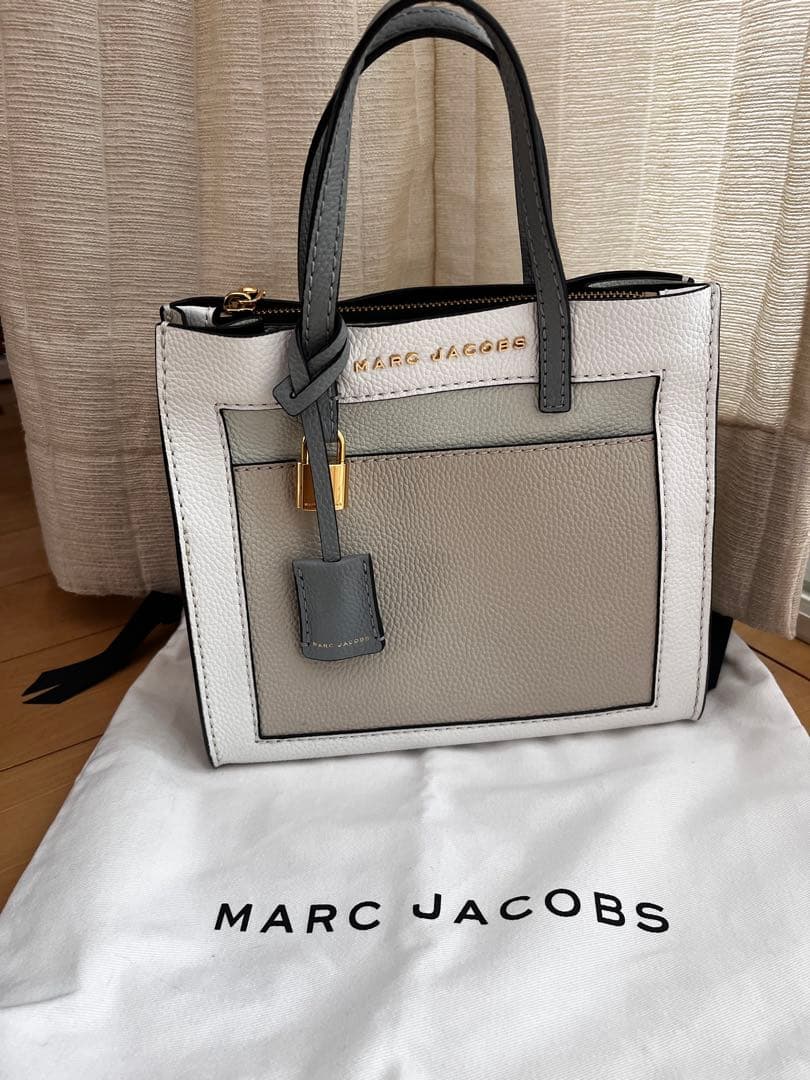 MARC JACOBS 本革 トートバッグ ホワイトオートミール×グレー 保存袋 s-l400.jpg
