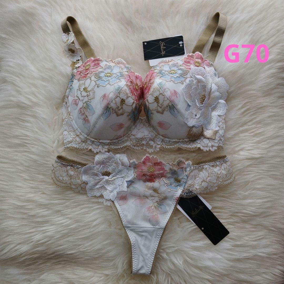 salute　サルート　03G 03グループ　G70 L IV P-UP