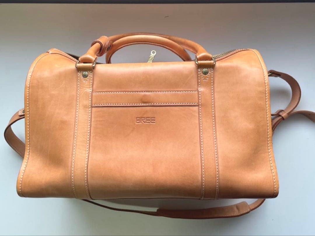 BREEレザー ボストンバッグ ヌメ革 BREE - BREE/レザー/ボストンバッグ/ヌメ/旅行/かばん/ブリー