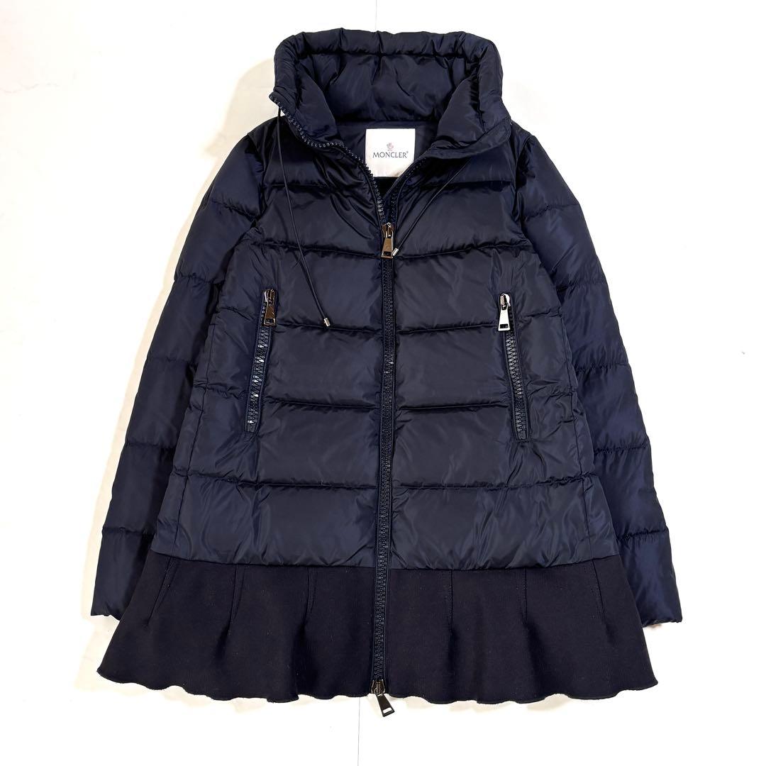 美品✨モンクレール　ヴィバーナムダウンジャケット　フリル　00　ネイビー