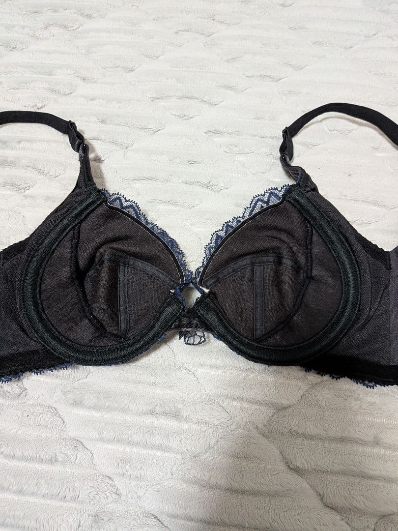 マルコ カーヴィシャス カレス 3/4カップショートブラジャー B70