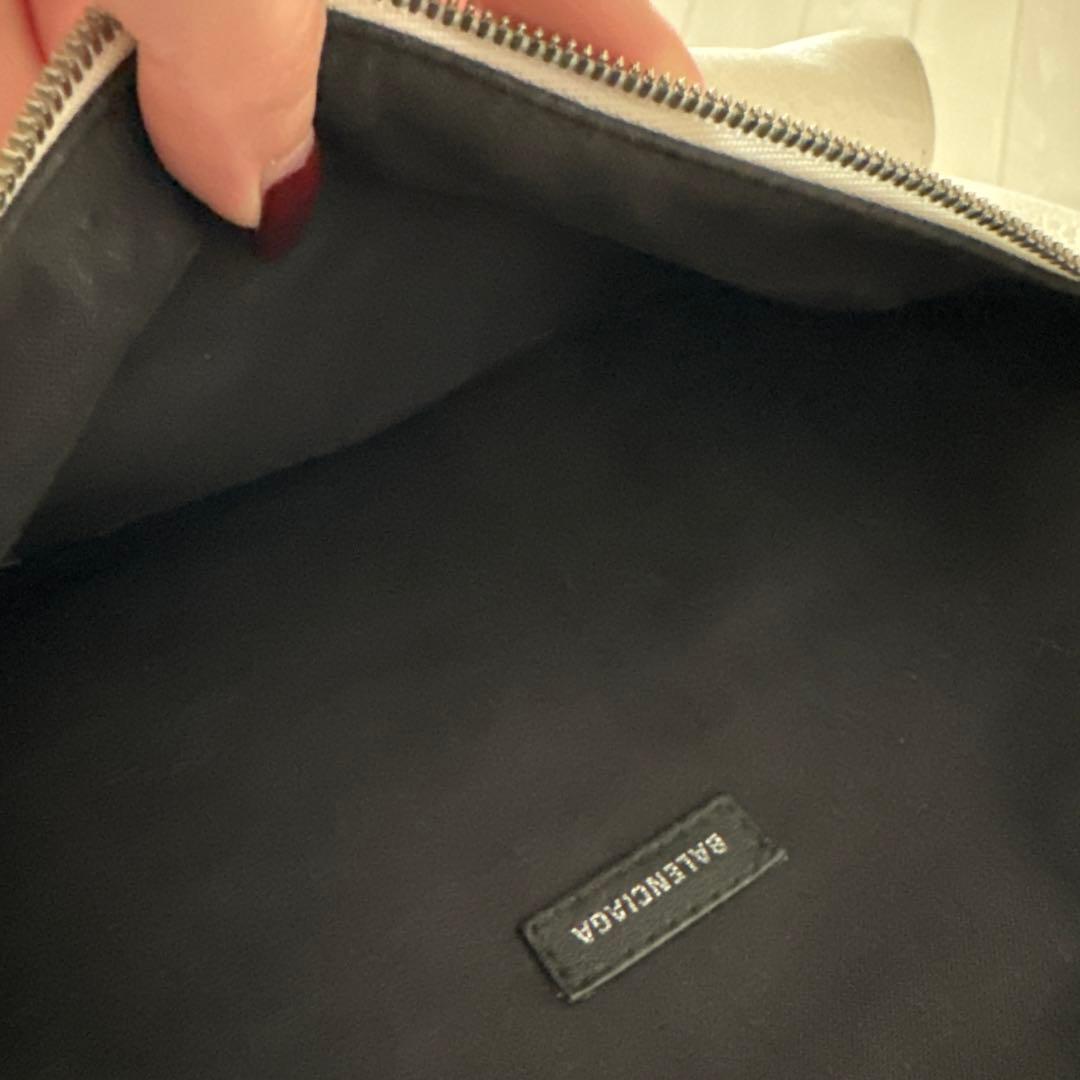 BALENCIAGA ホワイトレザーウエストポーチ