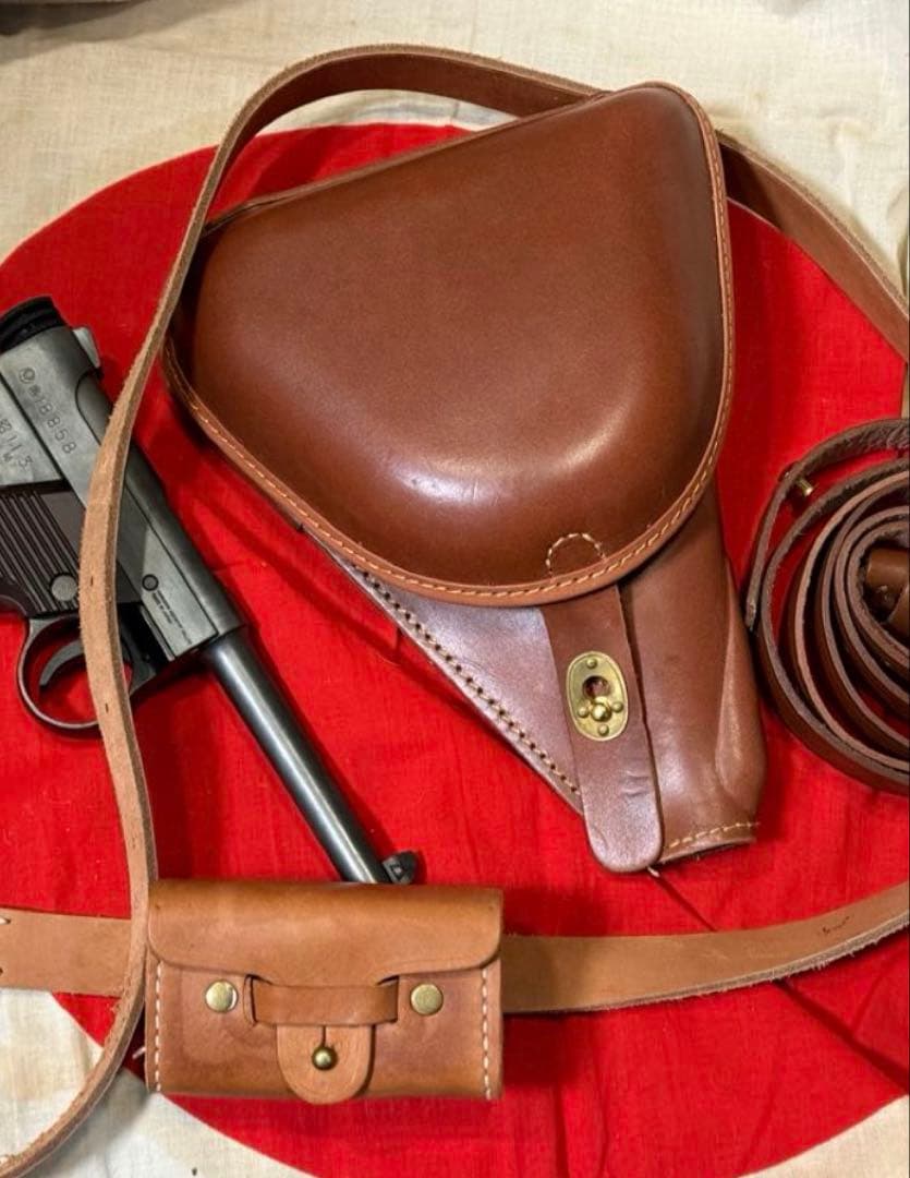 C）日本軍 南部14年式拳銃嚢と拳銃弾薬盒＆ベルトのセット（複製品