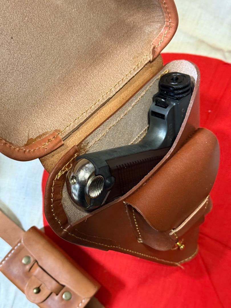 C）日本軍 南部14年式拳銃嚢と拳銃弾薬盒＆ベルトのセット（複製品