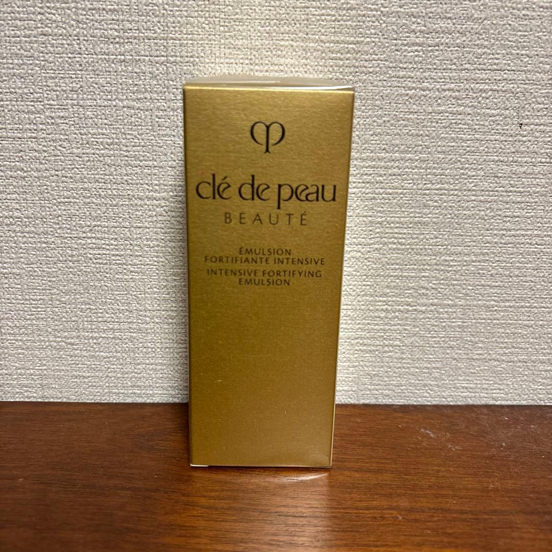 【未使用品】クレ・ド・ポーボーテ エマルションアンタンシヴn レフィル