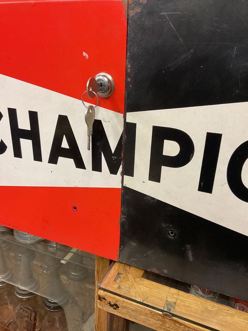 USAチャンピオン プラグキャビネット 2 - メルカリ