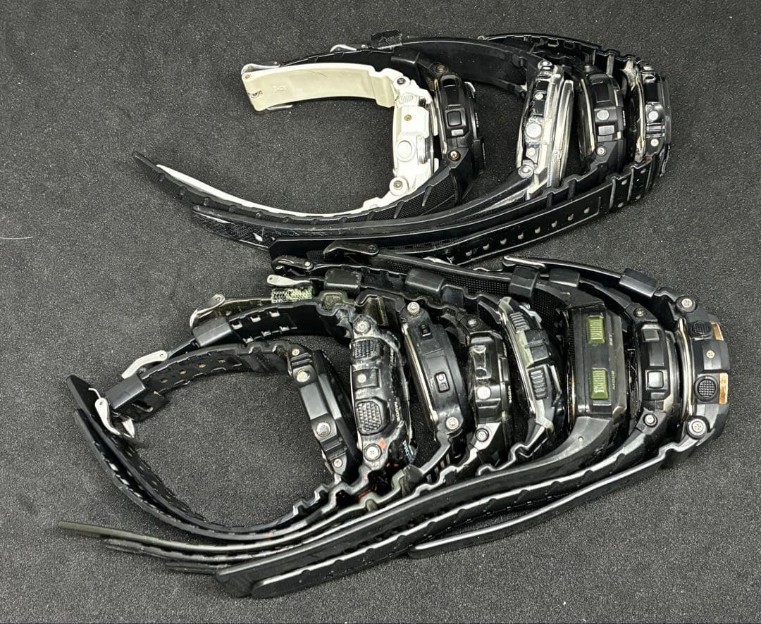 さ*ら様 174腕時計まとめ売り G-SHOCK、Baby-G、TIMEX等…計 G-SHOCK&BABY-Gのクリスマスペアウオッチ、“天使と悪魔”の刻印や