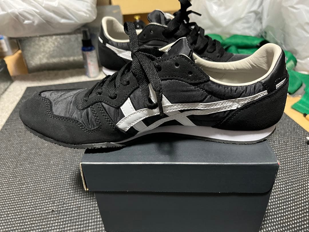 【一回のみ着用】オニツカタイガー セラーノ 27.5cm 購入日付記載領収書有り