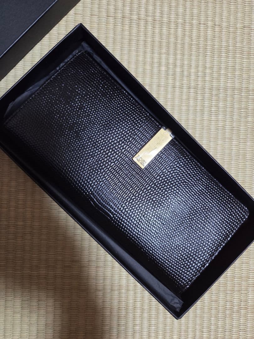 HUGO BOSS長財布