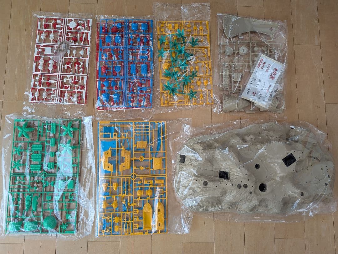 ロボダッチ 宝島 未組立品 アオシマ 希少絶版プラモデル No.3 - メルカリ