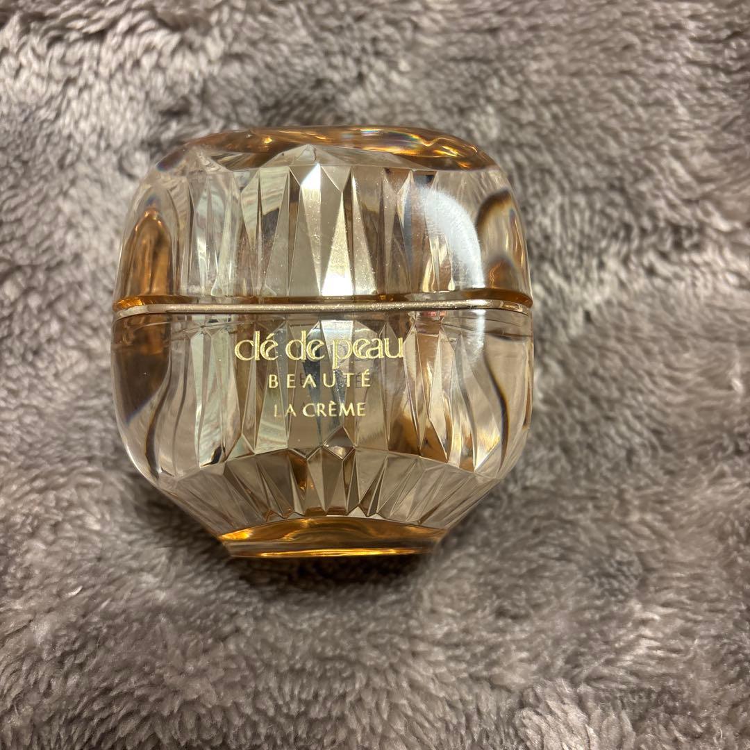 clé de peau BEAUTE LA CREME