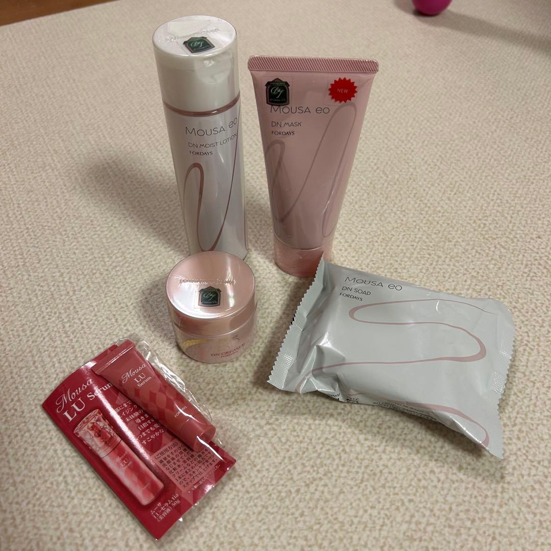 MOUSA EOスキンケアセット