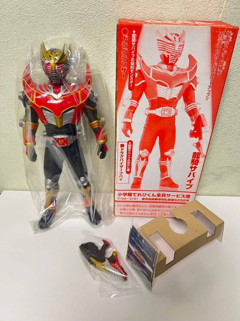 【美品】仮面ライダー龍騎　30cmフィギュア S.H.Figuarts（真骨彫製法） 仮面ライダー龍騎 | 魂ウェブ