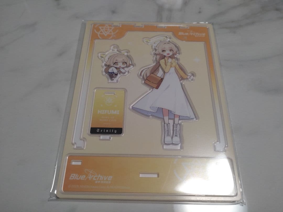 韓国限定】ブルーアーカイブ DONMINI【ヒフミ】アクリルジオラマ