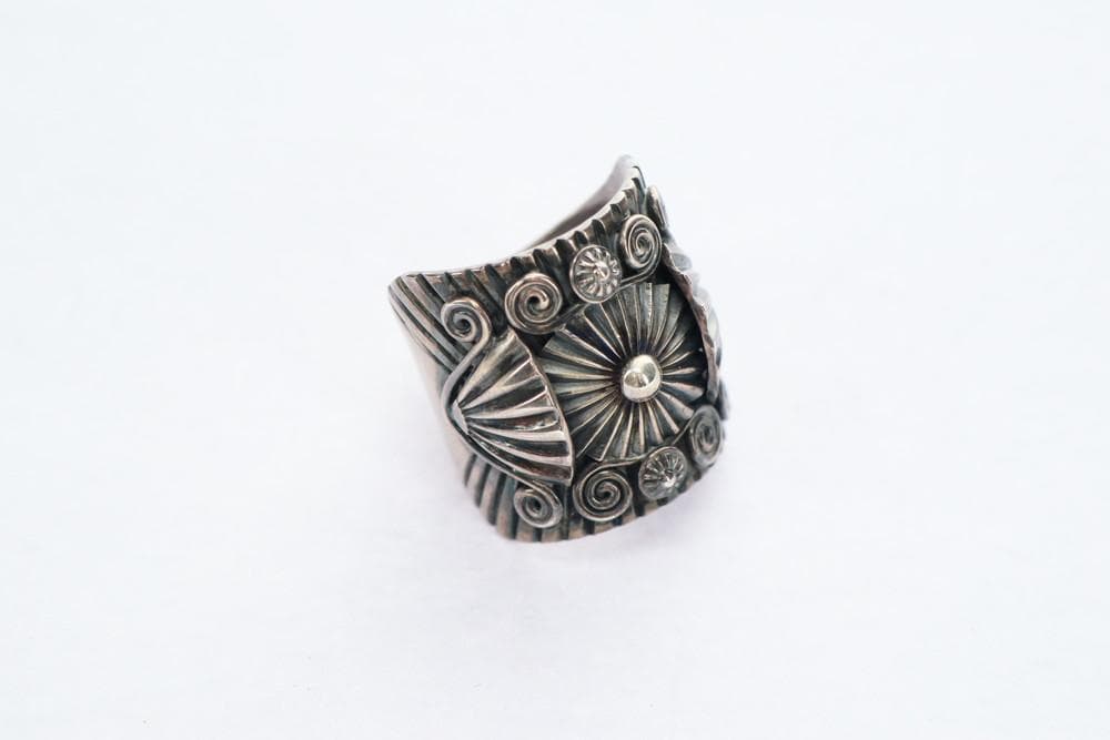 ◆インディアンジュエリー デルバート・ゴードン作 リング 指輪　09415