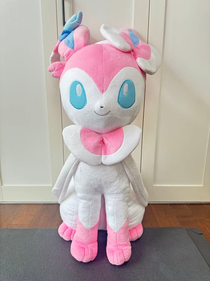 ポケモンセンター ニンフィア 等身大 ぬいぐるみ