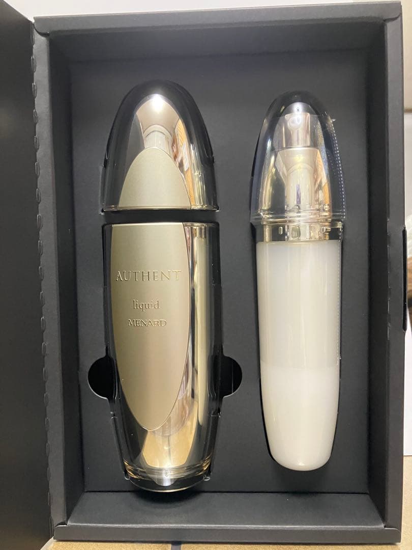 メナードオーセントリクイド　ミニボトル付き