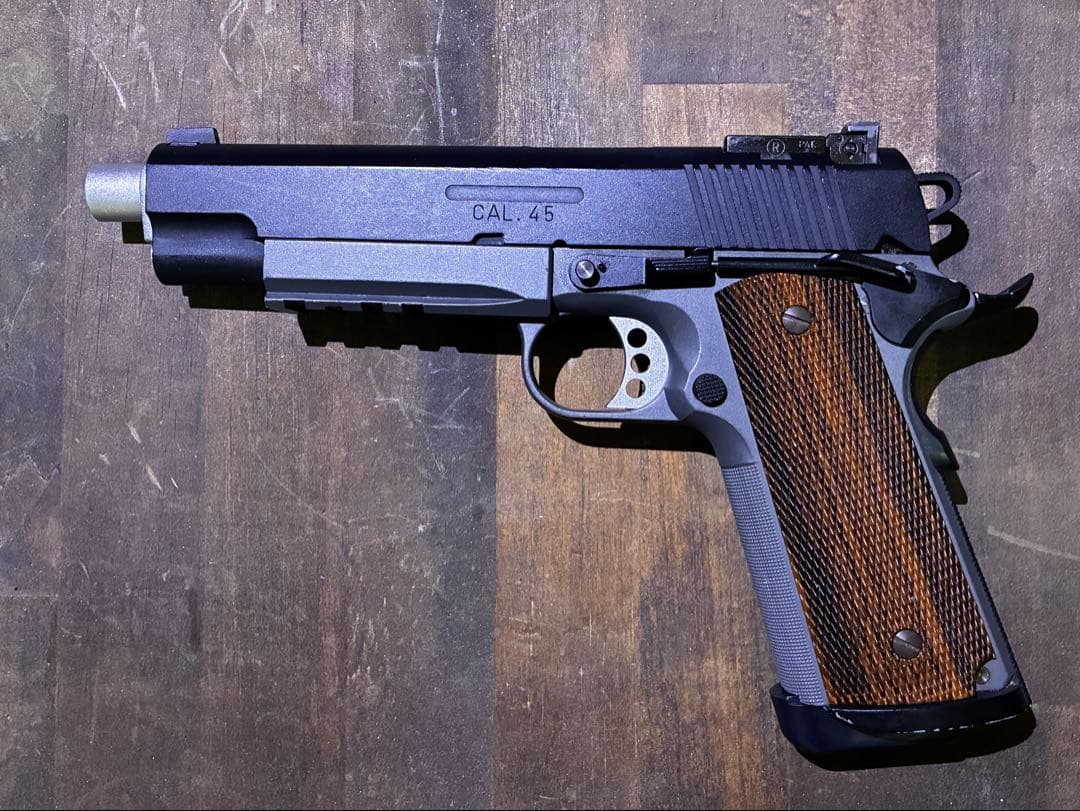 ウェスタンアームズ　スネーク　オペレーター　ガスガン　MGS SFA スネーク・オペレーター モチーフ メタルギアソリッド4の Operator