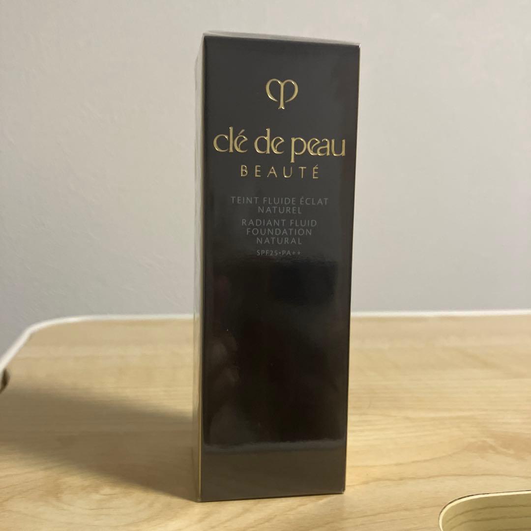 タンフリュイドエクラ　ナチュレル　クレドポーボーテ　正規品新品未開封 楽天市場】資生堂 クレ・ド・ポーボーテ cledepeau beaute タン