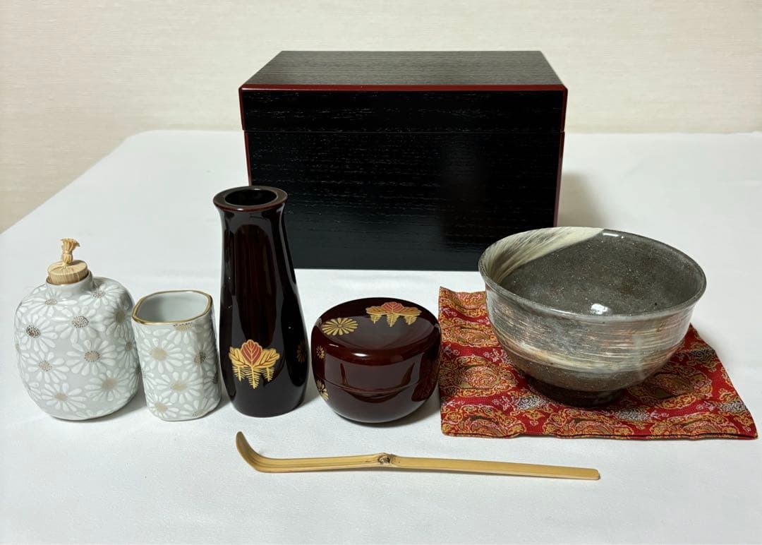 茶箱　茶道具一式