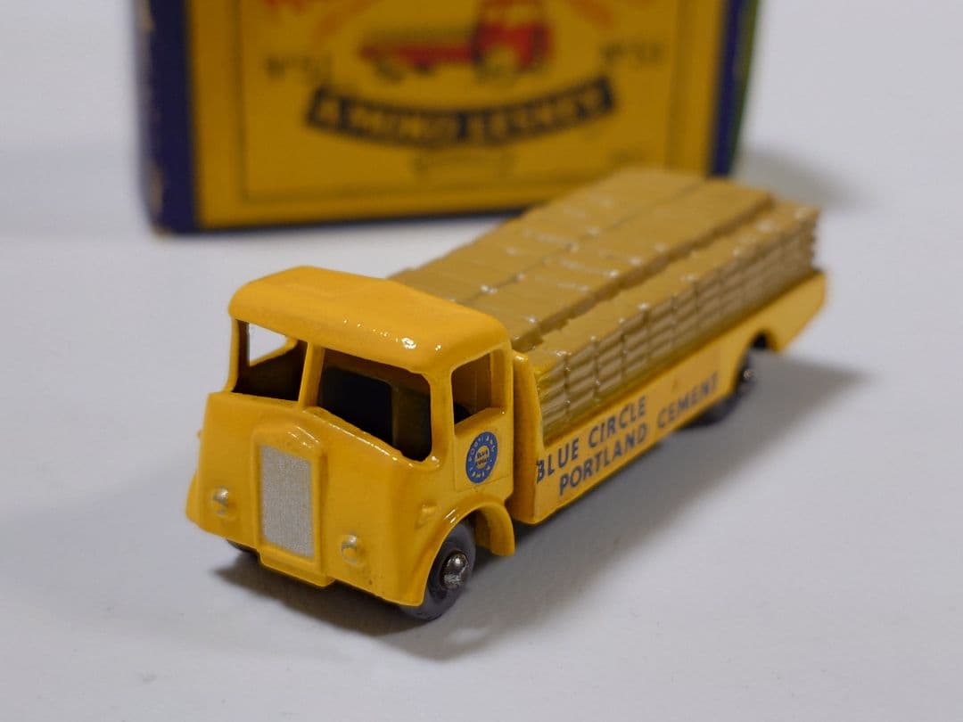 MATCHBOX No.51 Albion Chieftain。