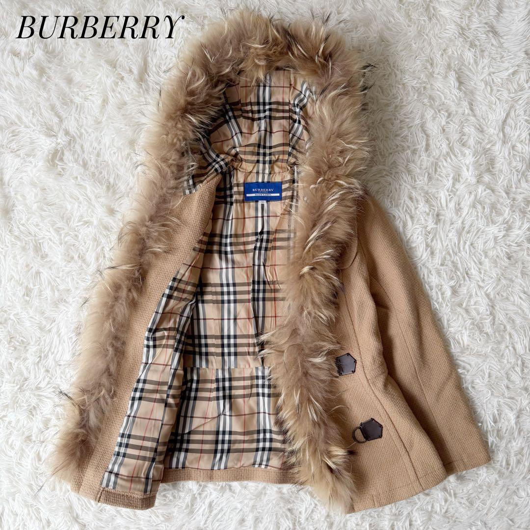 バーバリーブルーレーベル⭐︎ラクーンファー ダッフル風ショートコート ノバチェック