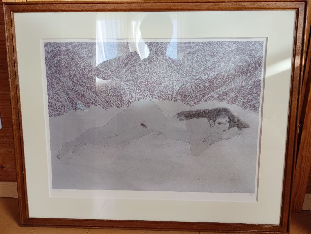 加山又造　横たわる裸婦　紫　版画　約74✕61✕3 ガラス額入り