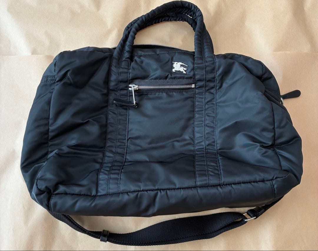 バーバリー 厚手ナイロン ブラック ボストンバッグ