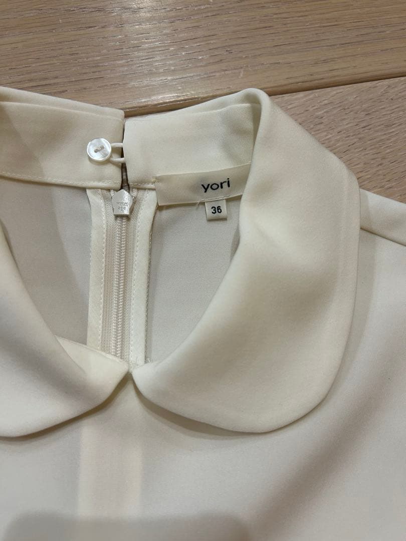 Yoriラウンドカラードレスブラウス - メルカリ