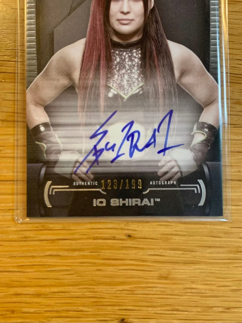 WWE イヨスカイ IYOSKY auto 123/199 直筆サイン入りカード - メルカリ