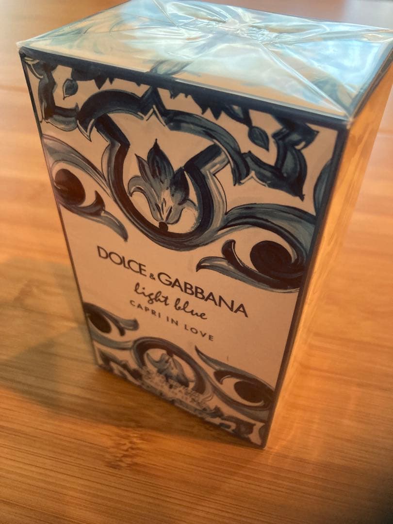 ドルチェ&ガッバーナ　ライトブルー　プールオム　カプリインラブ　オードパルファム