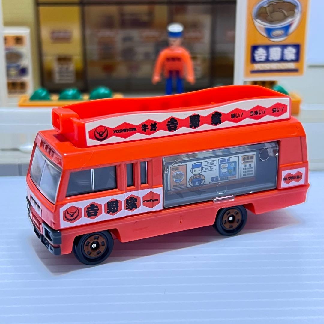 旧商品】トミカタウン吉野家【箱・付属品有り】 - メルカリ