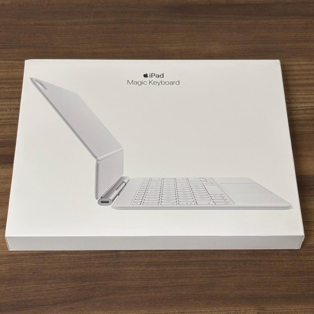 Apple純正 Magic Keyboard 11インチ用 ホワイト Apple Apple 11インチiPad Pro（M4）用Magic Keyboard - 日本語