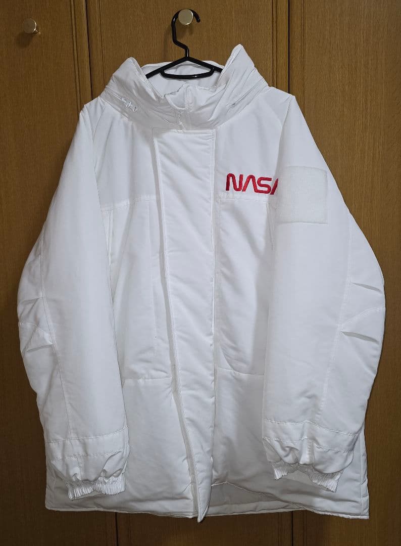 NASA ウマ娘 コスモピュエラ モンスターパーカー ホワイト Lサイズ